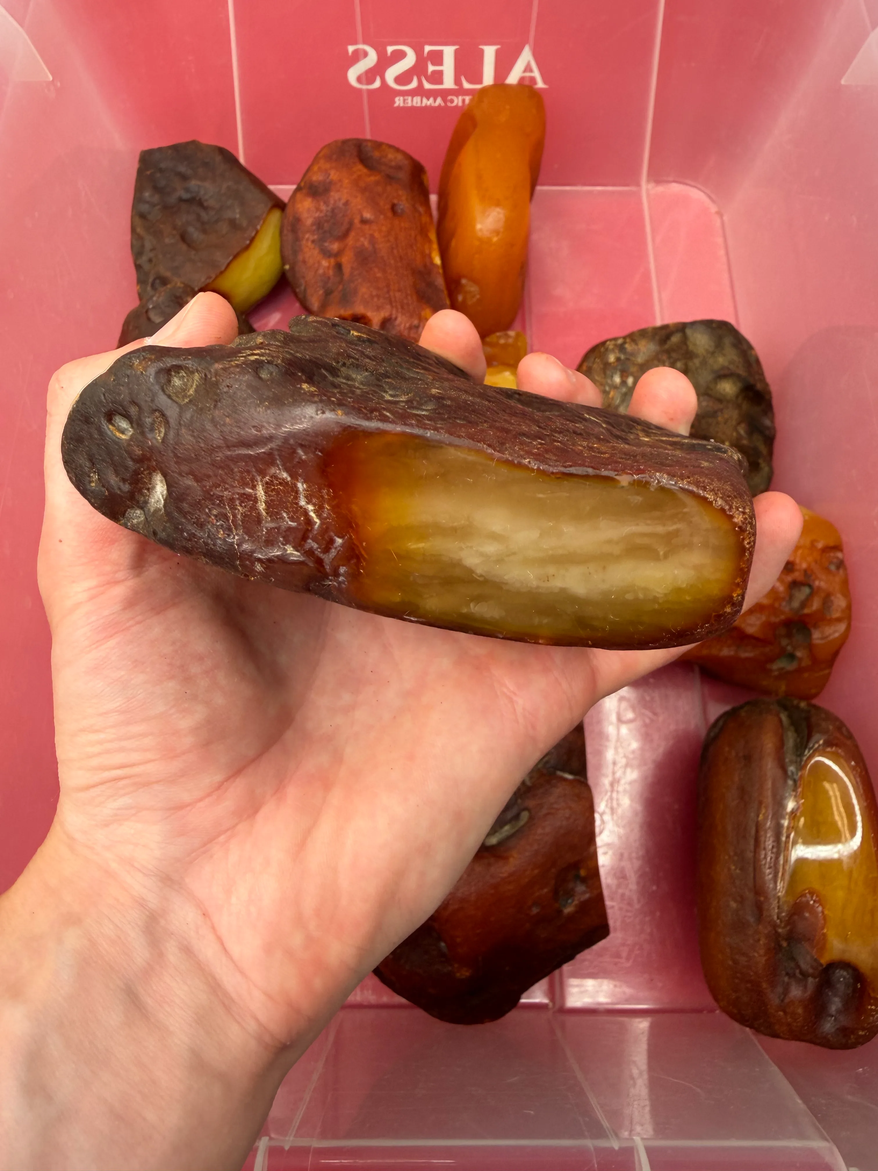 Second Grade 335g - Natural Baltic Amber - 1