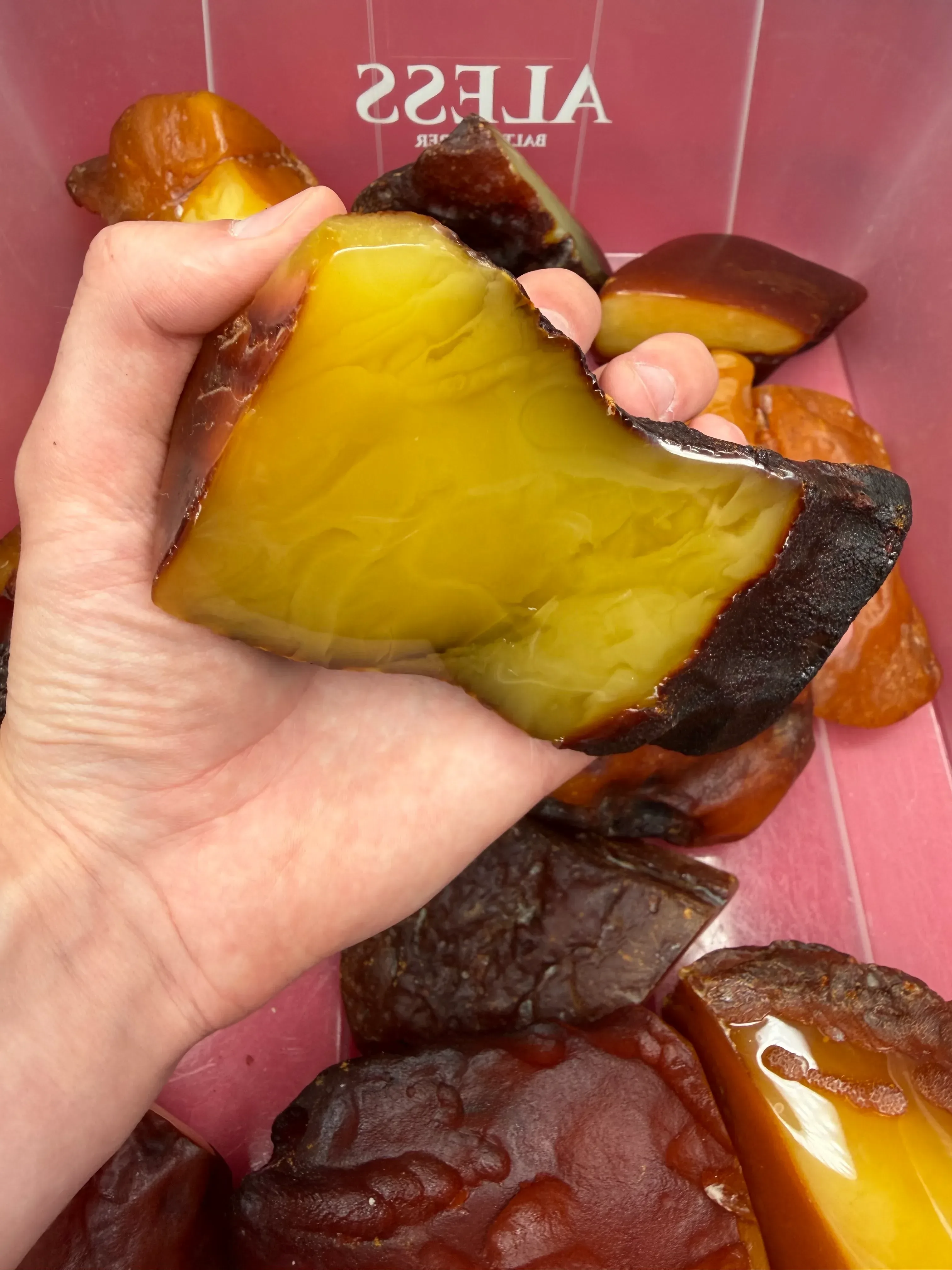 Mango Stone 233g — Premium Natural Color Material - 1